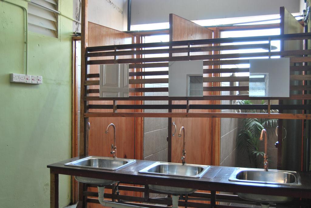 Borneo Sweet Guesthouse كوشنج المظهر الخارجي الصورة